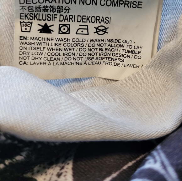 🖤Converse Capri Leggings- Blk/Wht Chuck Taylor pattern, Hot pink Logo💗 *Large* - Picture 12 of 15